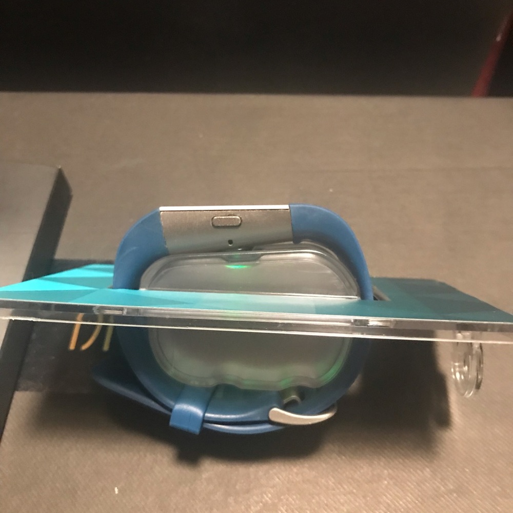 Fitbit Surge - Large - Picture 4 of 6